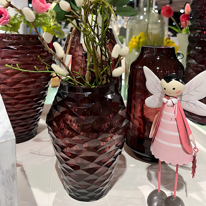 Faszinierende Vasen bei der Hünting Home Company © Stadt Rhede